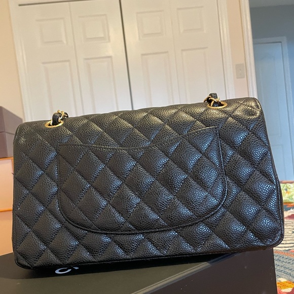 SOLD- 💕Chanel medium double flap caviar leather💕 - Picture 3 of 16